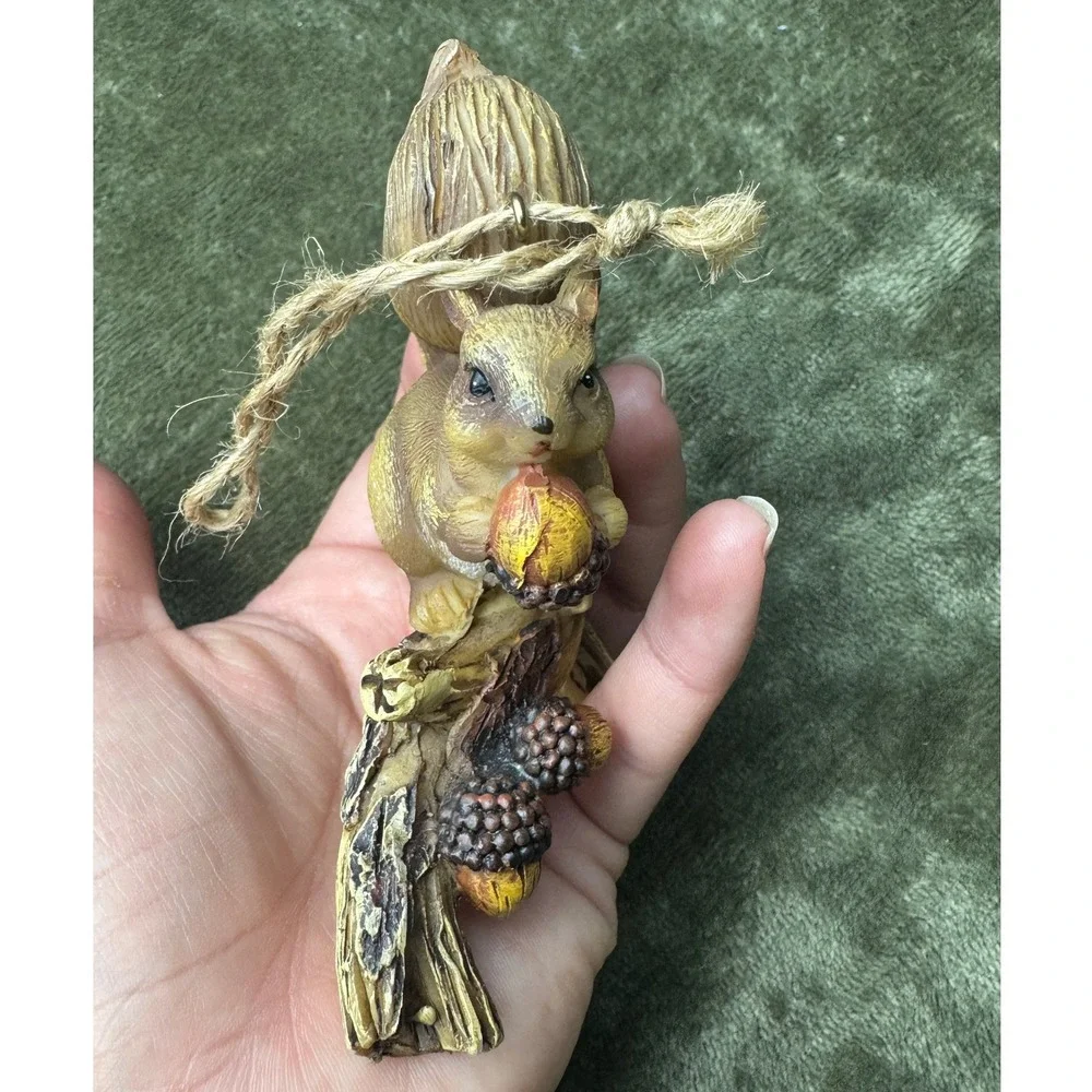 N/A charming vintage